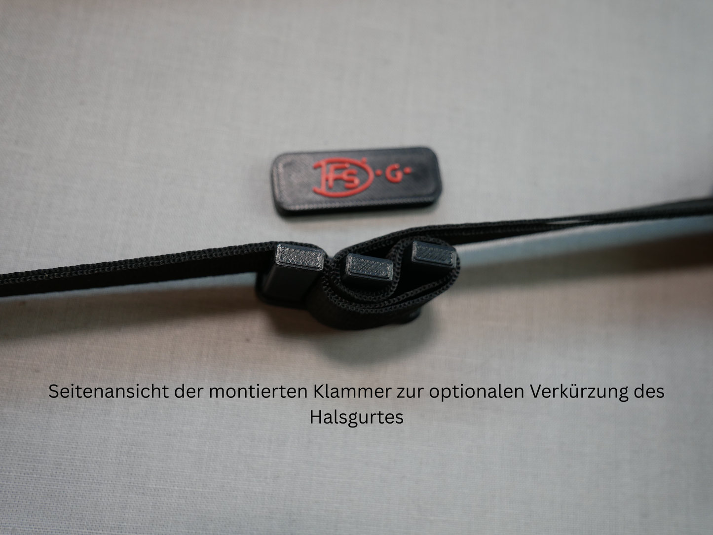 Halter mit Tragegurt für den DJI RC Pro 2 Controller Mavic 4