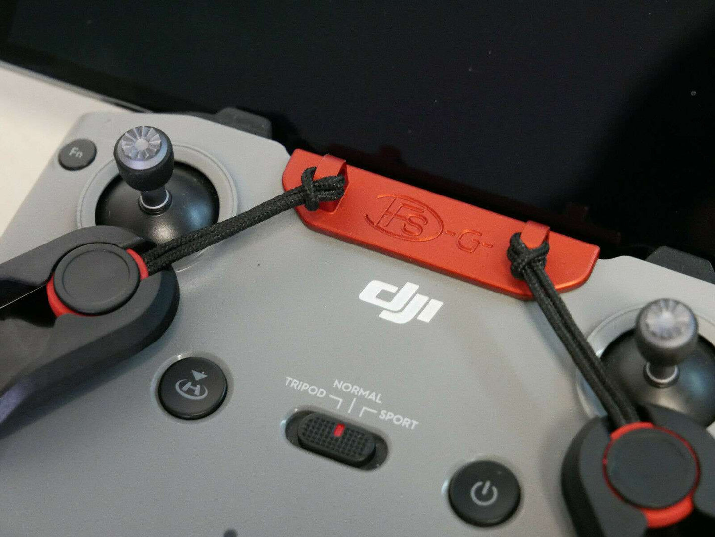Halter mit Tragegurt rot für den RC N1 / RC N2 Controller