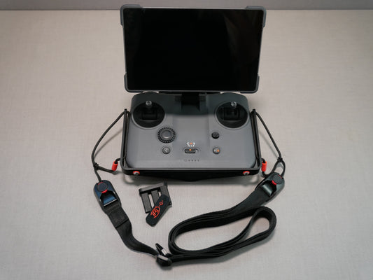 Halter mit Tragegurt für den DJI RC Pro 2 Controller Mavic 4