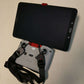 Tablethalter rot angebracht an DJI RC N1/ RC N2 Controller mit 10 Zoll Tablet Draufsicht